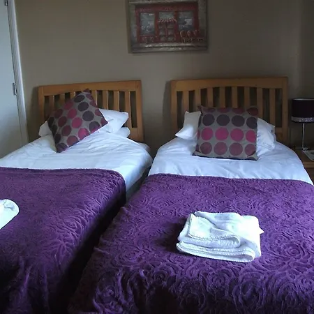 The George 3*